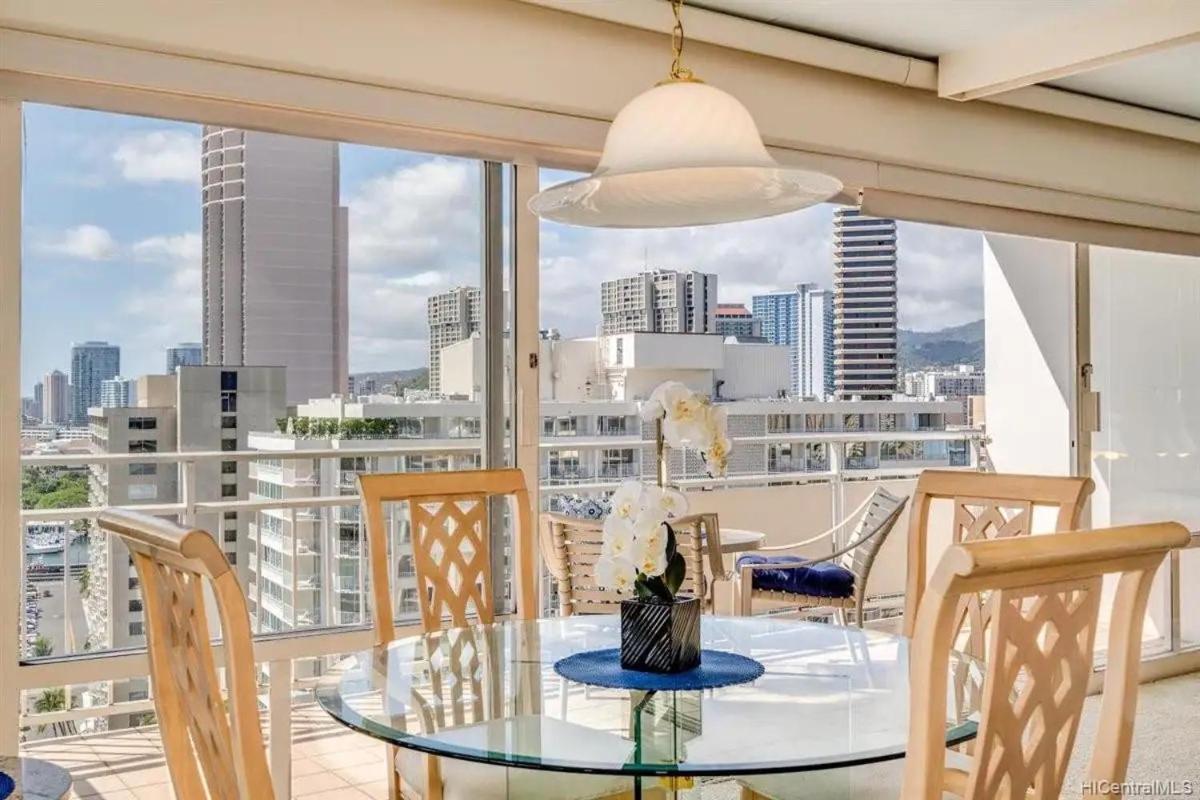 Ilikai #1743 Panoramic Views On Waikiki Beach Aparthotel โฮโนลูลู ภายนอก รูปภาพ
